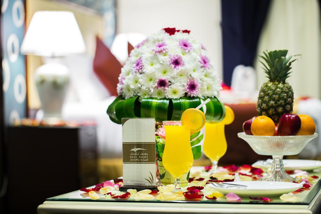 Rest Night Serviced Apartments- Alhamra Эр-Рияд Экстерьер фото A fruit basket