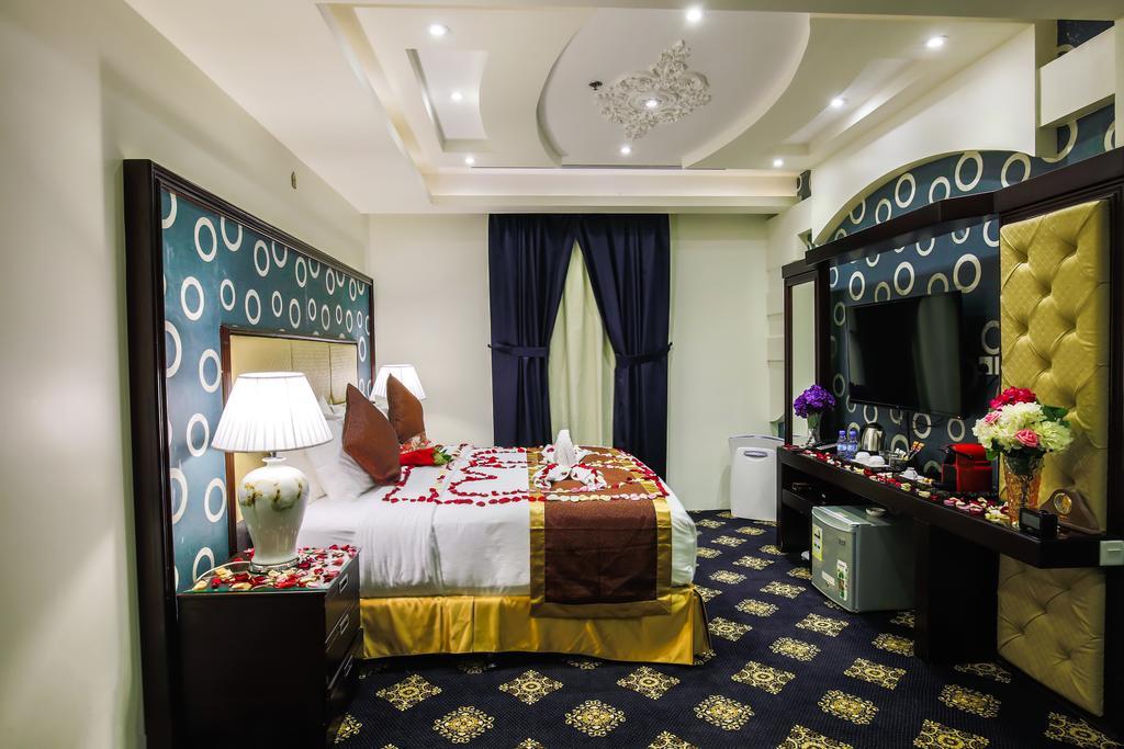Rest Night Serviced Apartments- Alhamra Эр-Рияд Экстерьер фото Suite