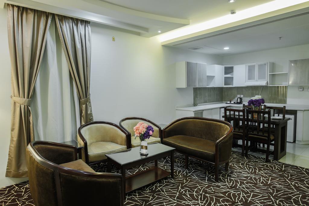 Rest Night Serviced Apartments- Alhamra Эр-Рияд Экстерьер фото A living room in a typical apartment