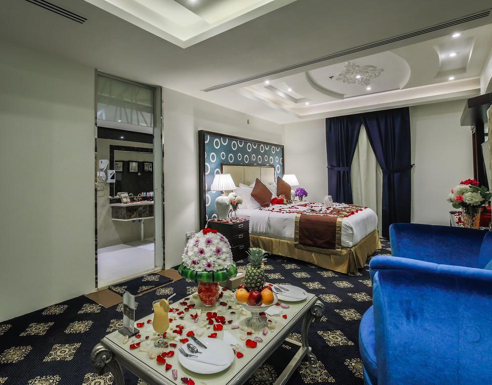 Rest Night Serviced Apartments- Alhamra Эр-Рияд Экстерьер фото Suite