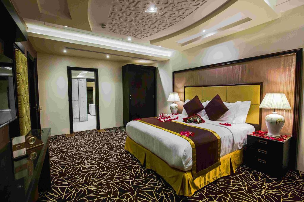Rest Night Serviced Apartments- Alhamra Эр-Рияд Экстерьер фото Suite