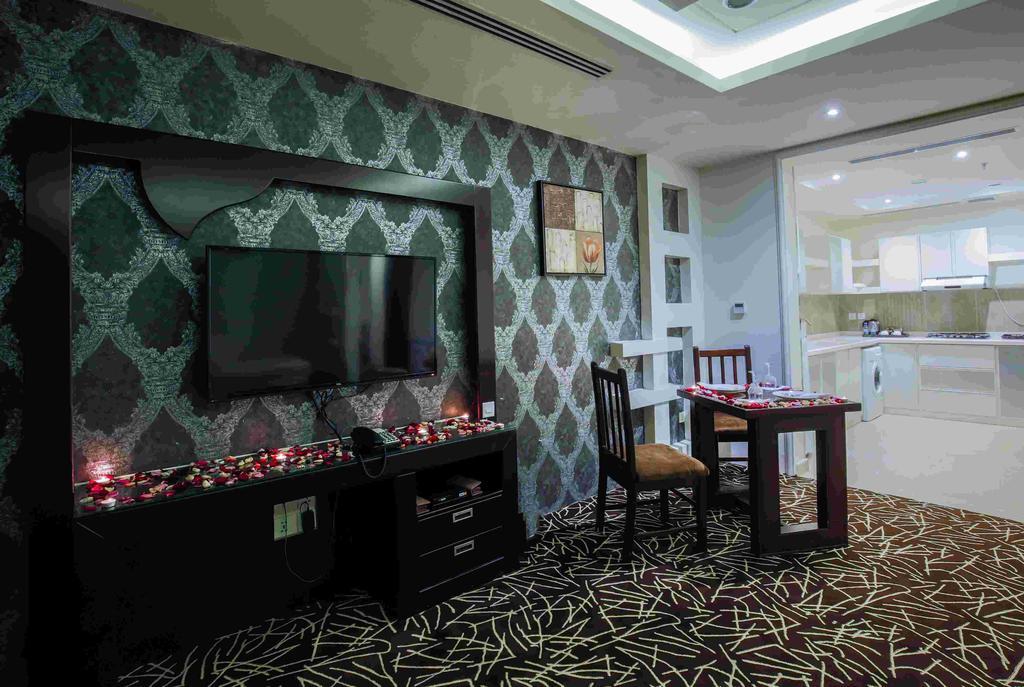 Rest Night Serviced Apartments- Alhamra Эр-Рияд Экстерьер фото A suite at the hotel