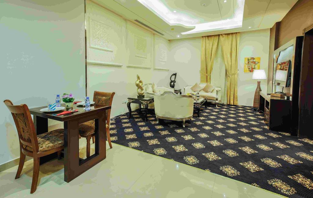 Rest Night Serviced Apartments- Alhamra Эр-Рияд Экстерьер фото Suite