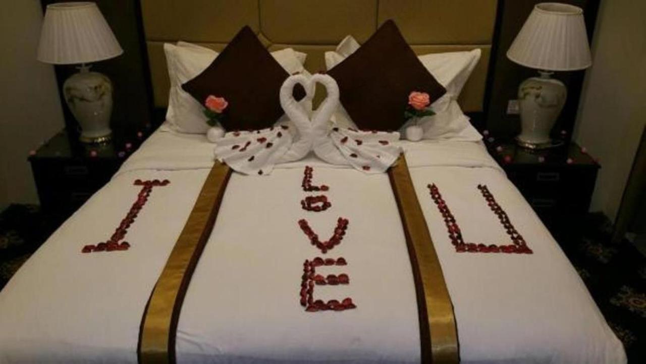 Rest Night Serviced Apartments- Alhamra Эр-Рияд Экстерьер фото Honeymoon Suite