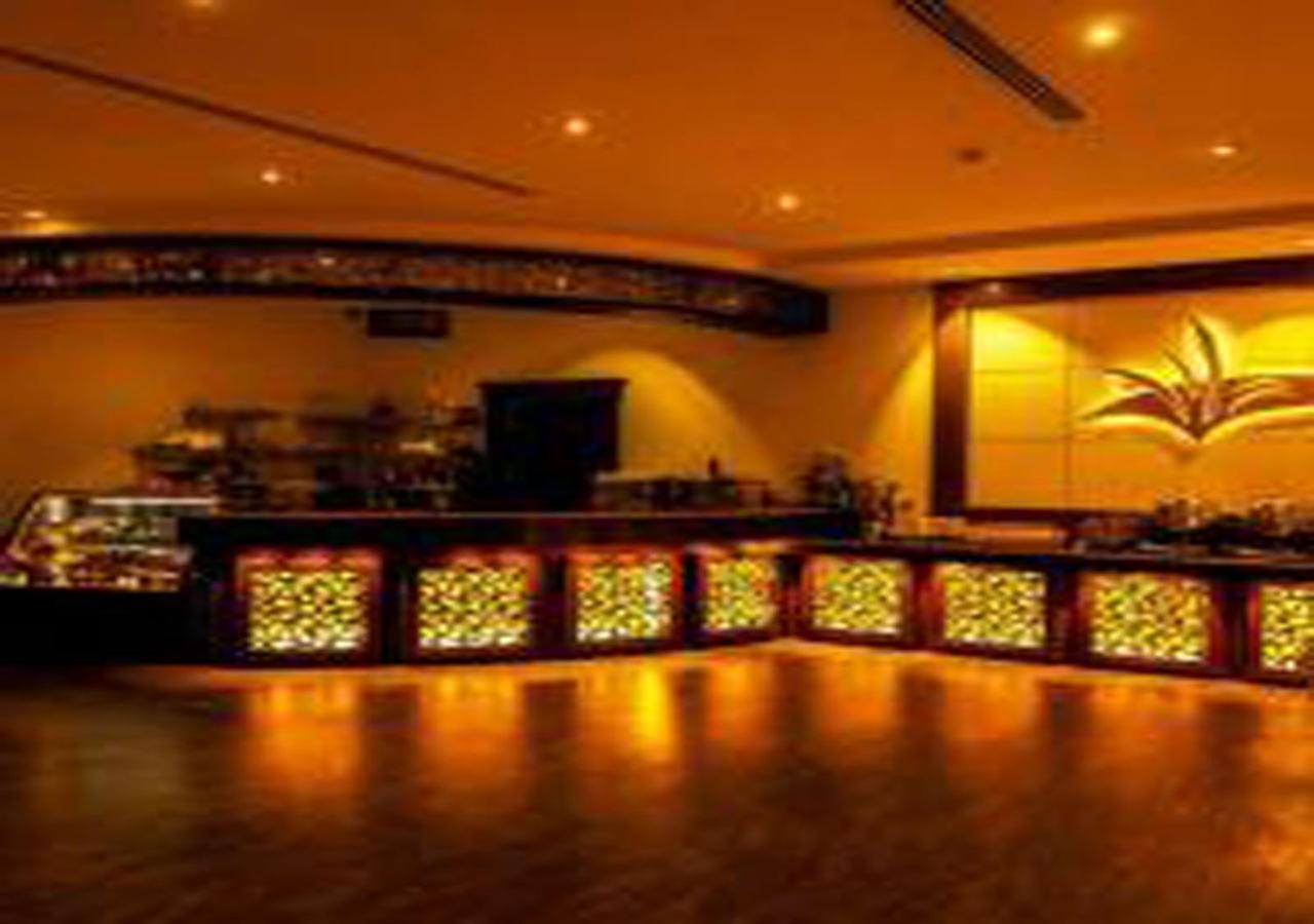 Rest Night Serviced Apartments- Alhamra Эр-Рияд Экстерьер фото The bar at the hotel